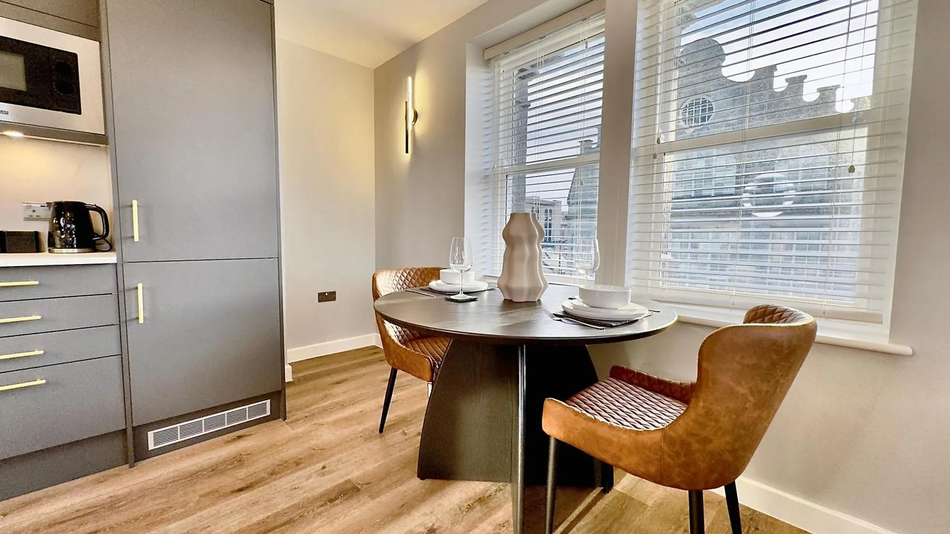 Harrogate House Apt 4 - Cheltenham Parade Loft 公寓