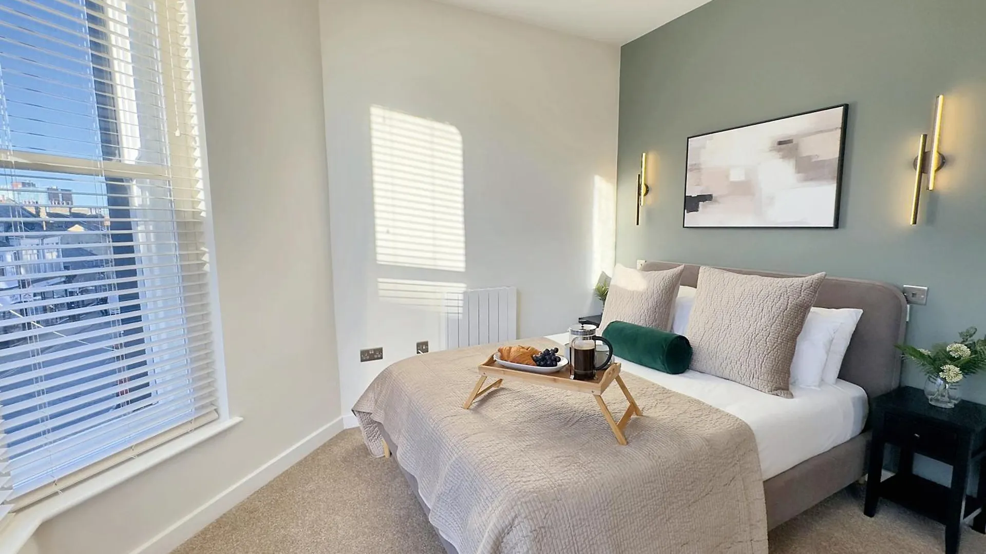 Harrogate House Apt 4 - Cheltenham Parade Loft 0*,  Royaume-Uni